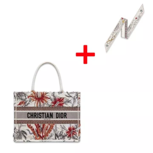 【lowest price challenge】Difficult to obtain! 20SS☆DIOR☆BOOK TOTE Camouflage☆Bag☆